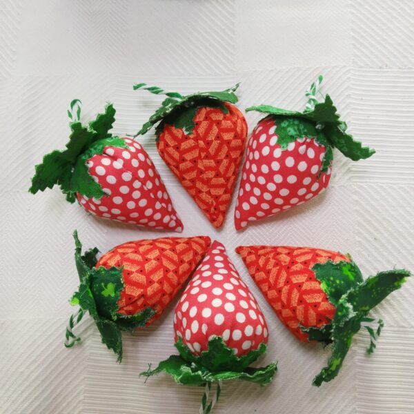 Fabric strawberries for fantasy play